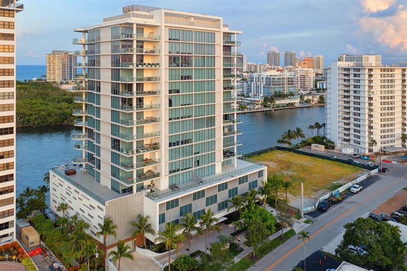 Image 3 of 47 For 920 Intracoastal Dr  801