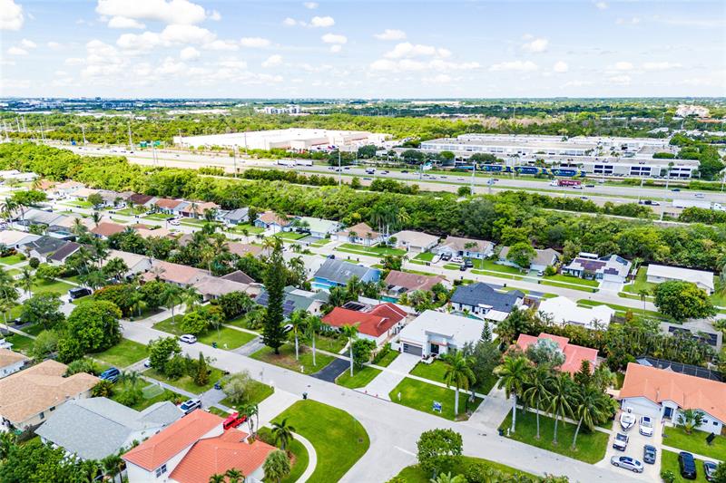 Image 33 of 36 For 7517 Country Club Blvd