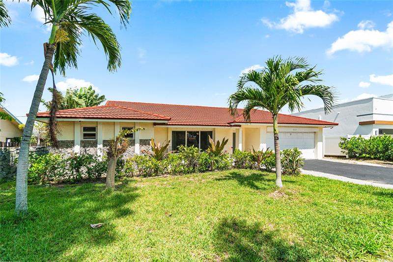 Image 4 of 36 For 7517 Country Club Blvd