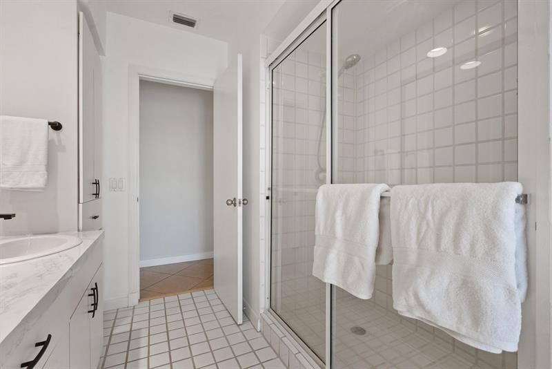 Image 12 of 48 For 3080 43rd St