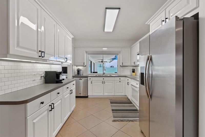 Image 16 of 48 For 3080 43rd St