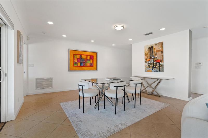 Image 22 of 48 For 3080 43rd St