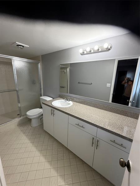 Image 16 of 24 For 2033 Coral Ridge Dr  2033