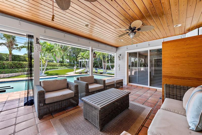 Image 34 of 48 For 13078 Coastal Cir