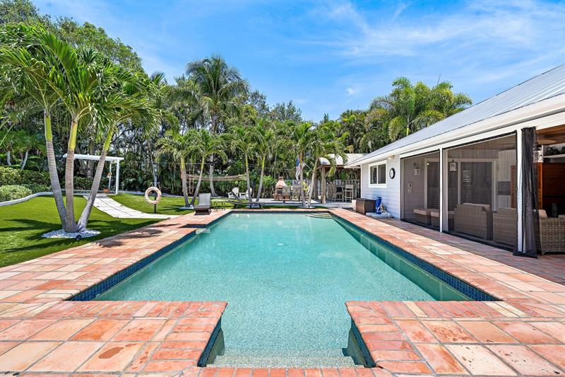 Image 35 of 48 For 13078 Coastal Cir