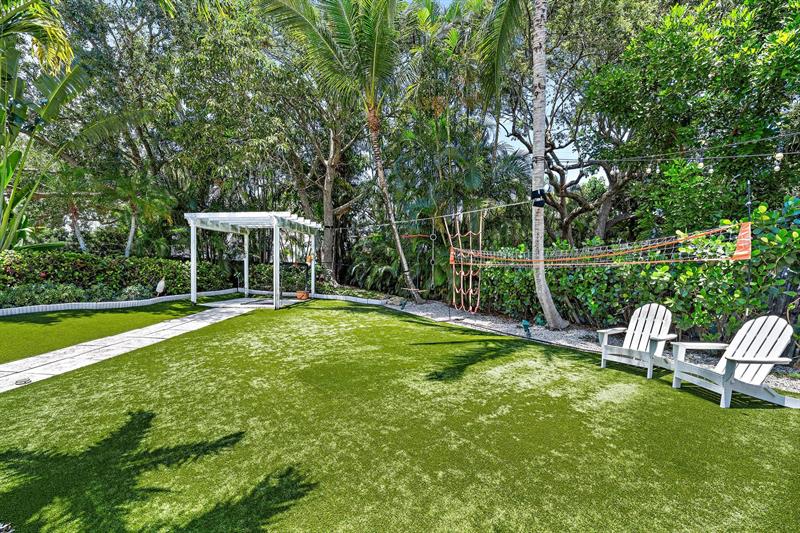 Image 42 of 48 For 13078 Coastal Cir