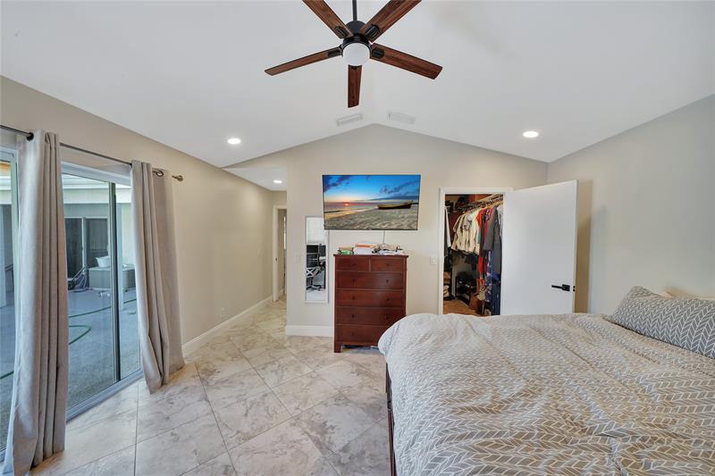Image 11 of 41 For 22471 Grouper Court
