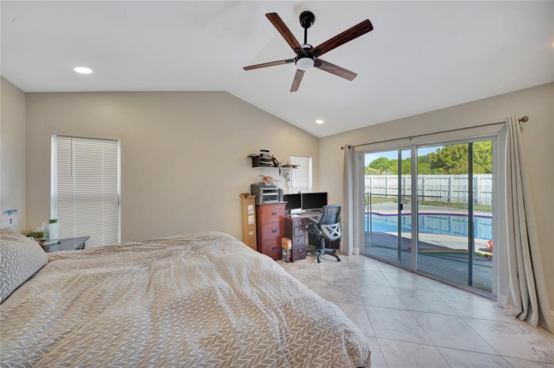 Image 12 of 41 For 22471 Grouper Court