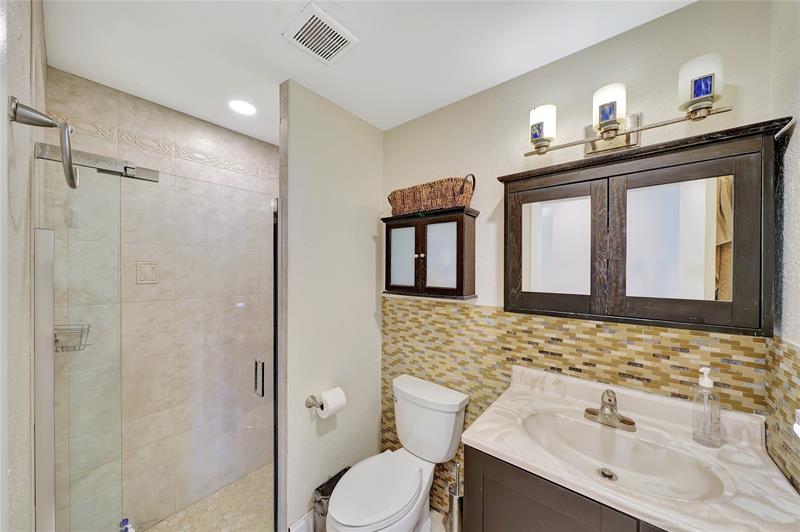 Image 13 of 41 For 22471 Grouper Court