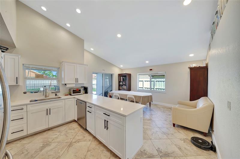 Image 16 of 41 For 22471 Grouper Court