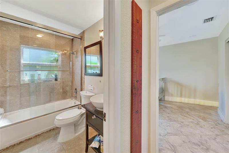 Image 24 of 41 For 22471 Grouper Court