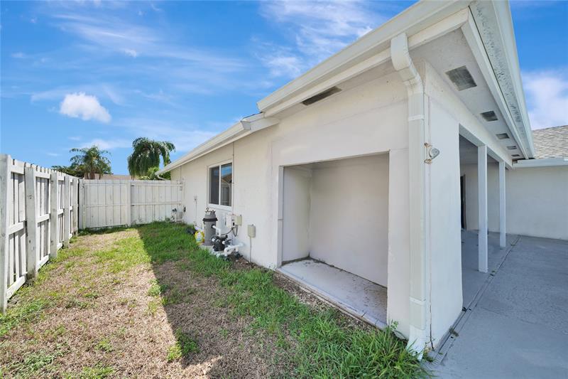 Image 33 of 41 For 22471 Grouper Court