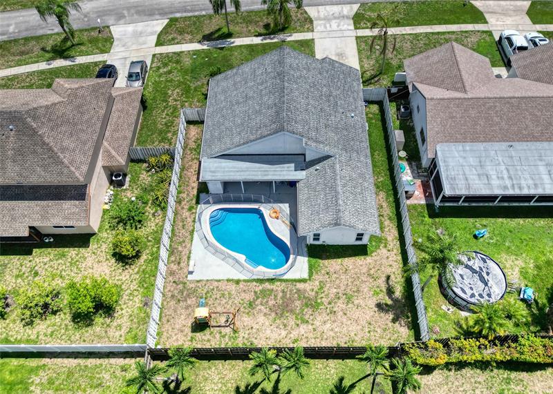 Image 40 of 41 For 22471 Grouper Court