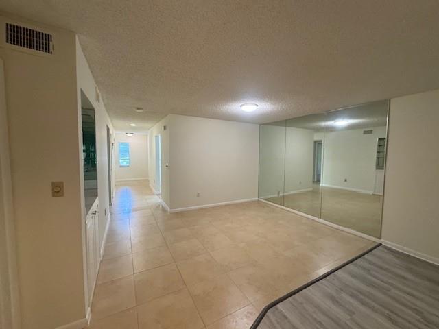 Image 6 of 11 For 21728 Arriba Real  34h