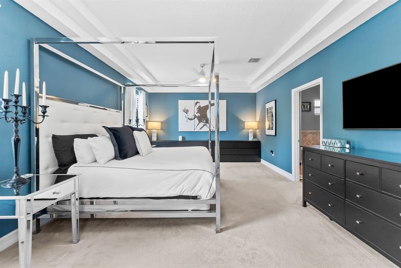 Image 16 of 40 For 717 22nd Dr  
