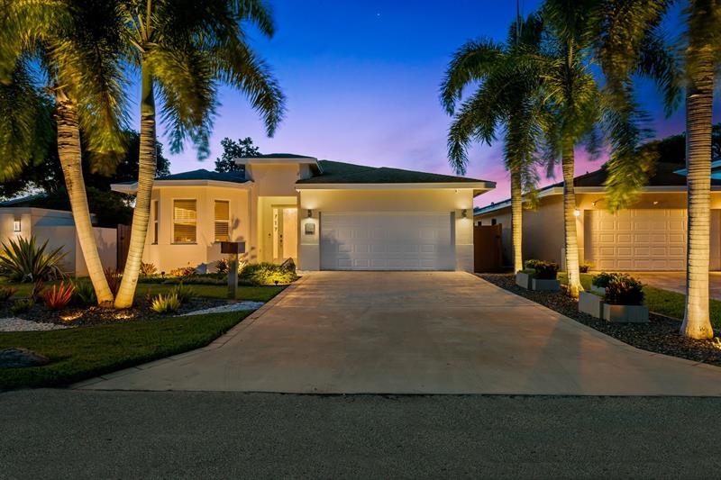 Image 31 of 40 For 717 22nd Dr  