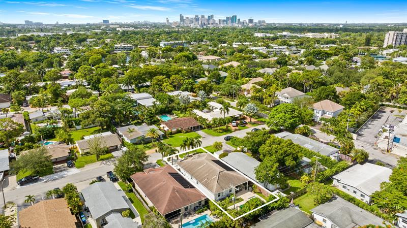 Image 37 of 40 For 717 22nd Dr  