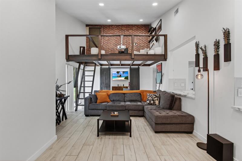 Image 13 of 52 For 1089 13th St  1