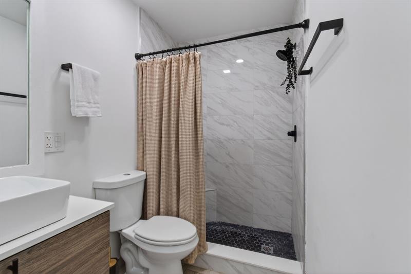 Image 40 of 52 For 1089 13th St  1