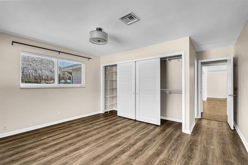 Image 10 of 33 For 5910 21st Ave