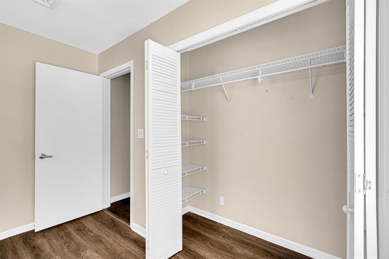 Image 16 of 33 For 5910 21st Ave