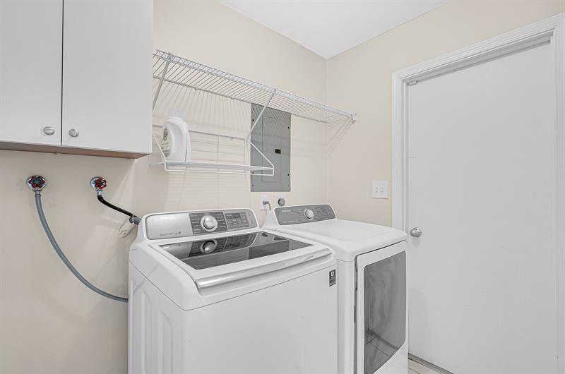 Image 26 of 33 For 5910 21st Ave