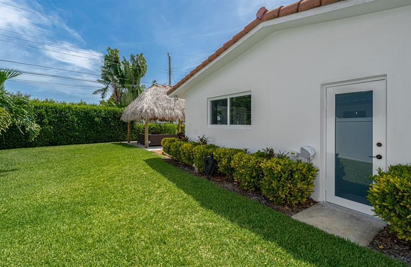 Image 32 of 33 For 5910 21st Ave