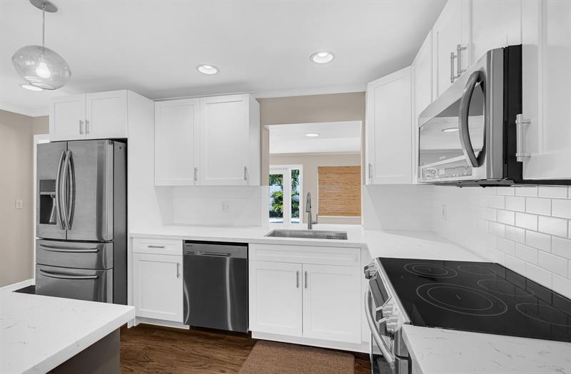 Image 6 of 33 For 5910 21st Ave