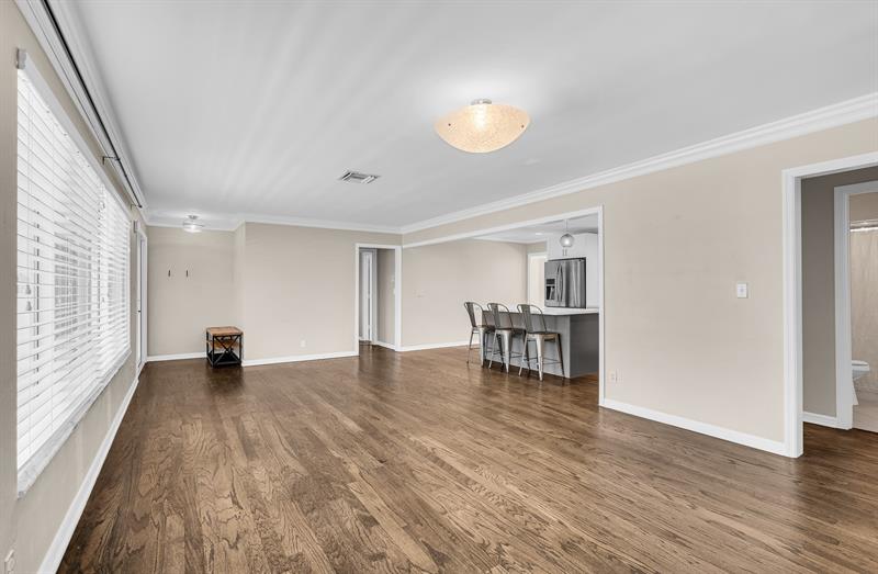 Image 8 of 33 For 5910 21st Ave