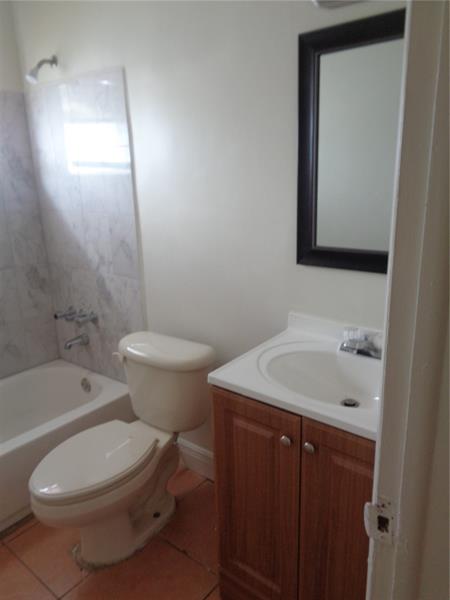 Image 7 of 9 For 3640 1st Ave  1