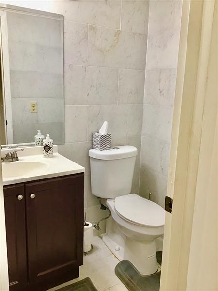 Image 15 of 30 For 438 Mansfield K  438