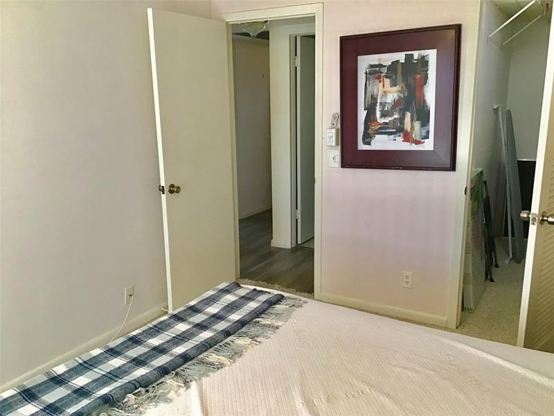 Image 22 of 30 For 438 Mansfield K  438