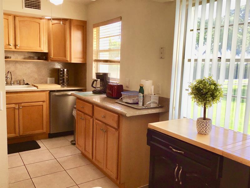 Image 7 of 30 For 438 Mansfield K  438