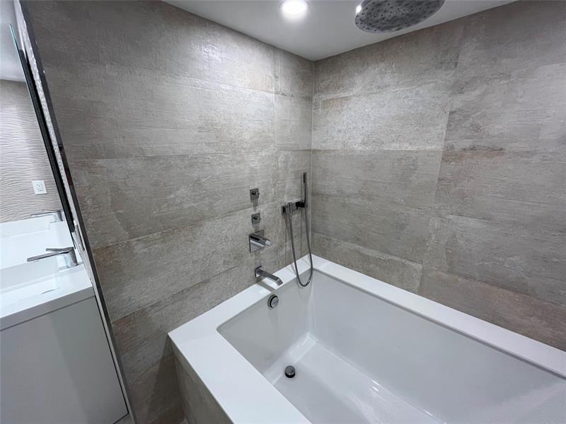 Image 60 of 100 For 3500 Galt Ocean Dr  2017