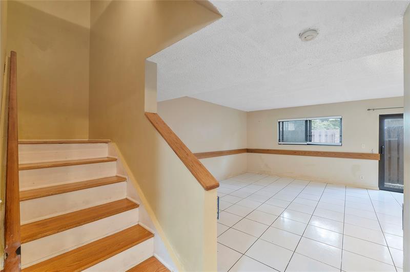 Image 18 of 24 For 2157 37th  2157