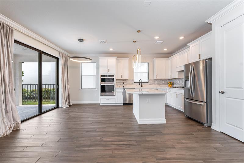 Image 16 of 53 For 4470 Gramercy Dr