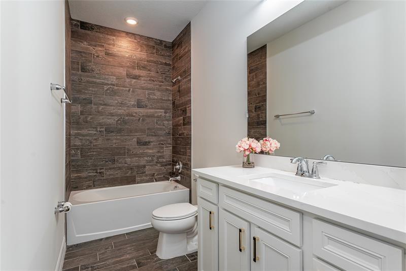 Image 35 of 53 For 4470 Gramercy Dr