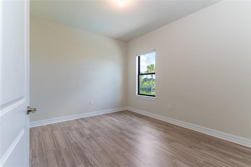Image 36 of 53 For 4470 Gramercy Dr
