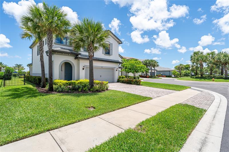 Image 5 of 53 For 4470 Gramercy Dr