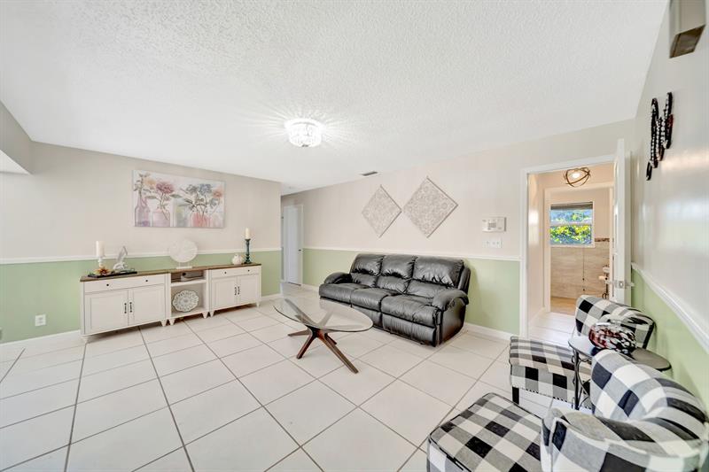 Image 19 of 63 For 2303 115 Ave