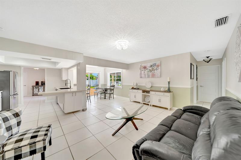 Image 20 of 63 For 2303 115 Ave