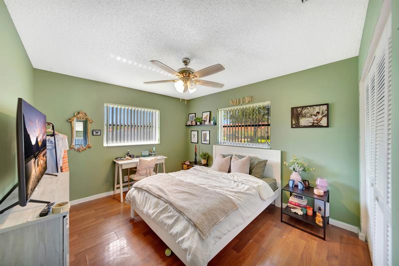 Image 27 of 63 For 2303 115 Ave