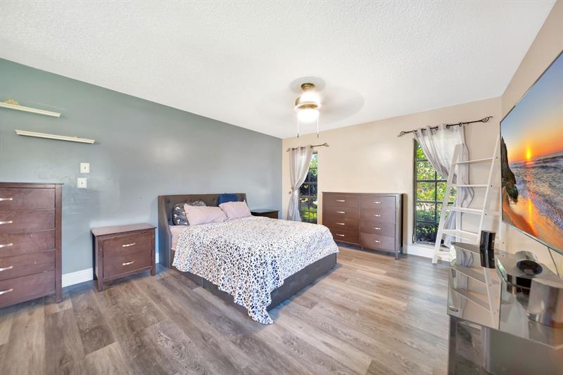 Image 34 of 63 For 2303 115 Ave