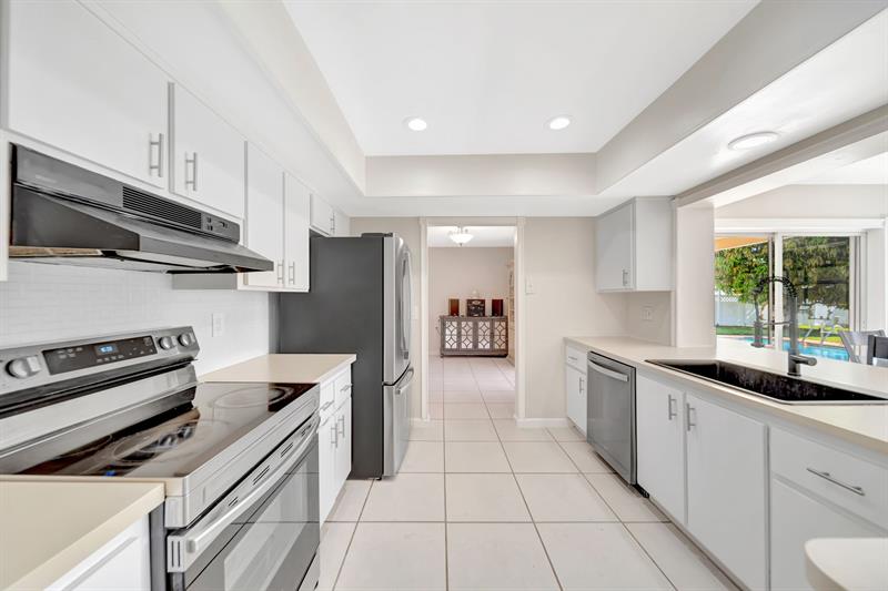 Image 8 of 63 For 2303 115 Ave