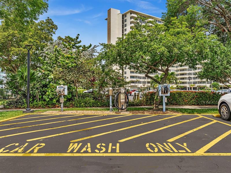 Image 26 of 44 For 3300 36th St  714