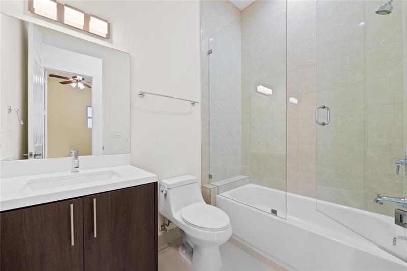 Image 13 of 30 For 1430 4th Ave  1430