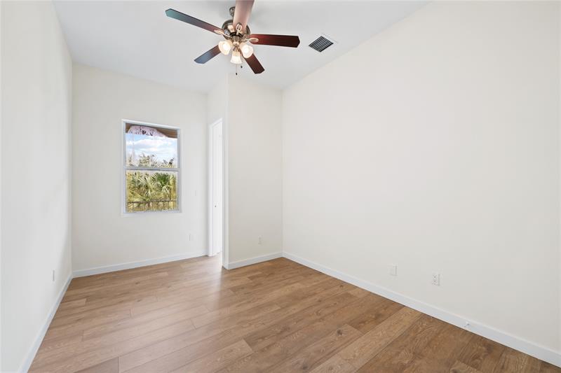 Image 17 of 30 For 1430 4th Ave  1430