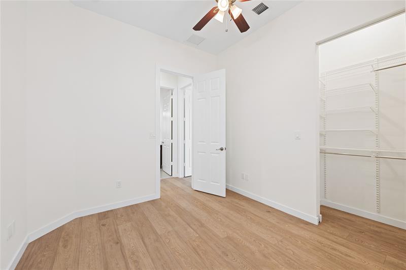 Image 16 of 34 For 1434 4th Ave  1434