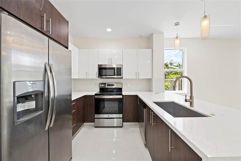 Image 3 of 34 For 1434 4th Ave  1434