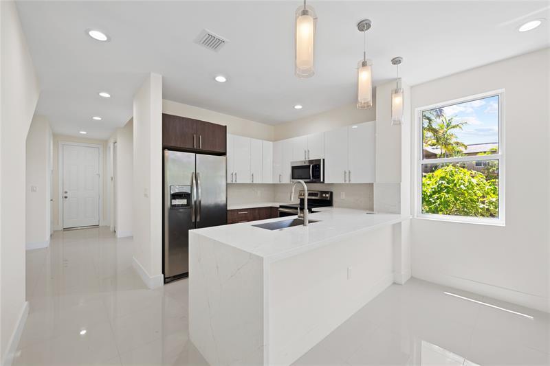 Image 5 of 34 For 1434 4th Ave  1434